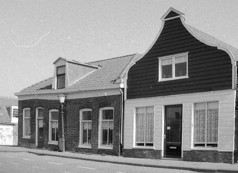 Buiksloterdijk 252-254 v.r.n.l. (1989)