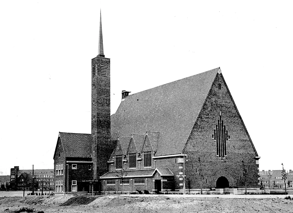 Diepenbrockstraat 46 1933 Remonstrantse kerk Vrijburg voorzijde met kosterswoning