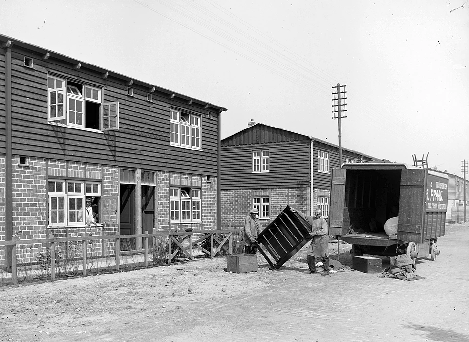 Obeltdorp, Rietweg 40 inhuizen en op de volgende foto .. (1923)