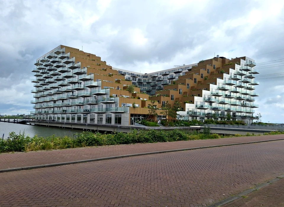 Haringbuisdijk 1-919 Sluishuis vanaf IJburglaan (2024)