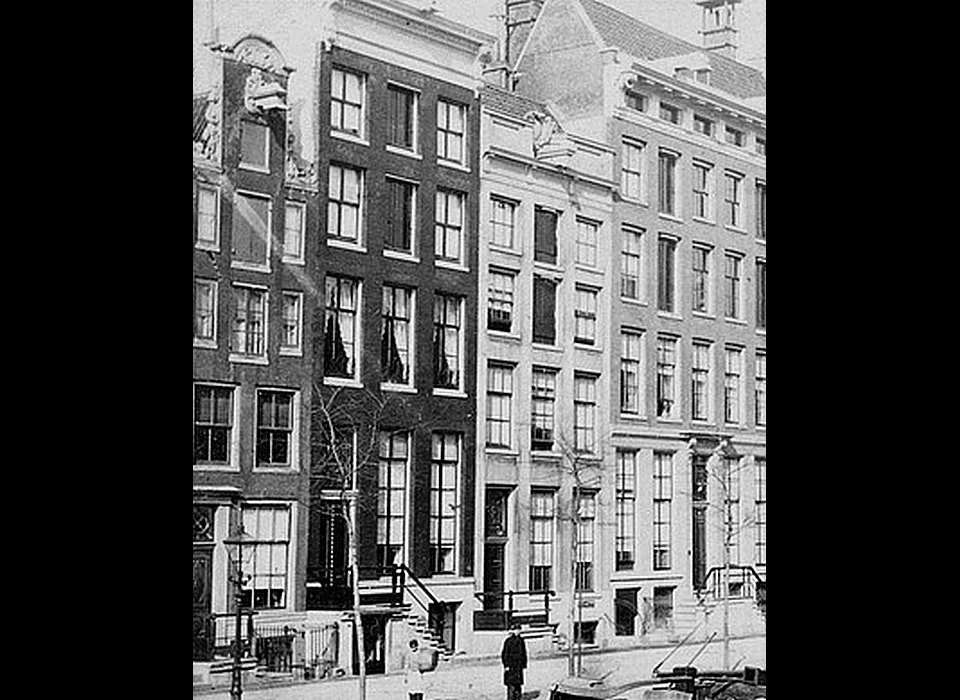 Herengracht 134-136 v.r.n.l. 134 Huis d'Beeck, 136 ’t Keijser-Rijck (Andries de Jager, ca.1870)