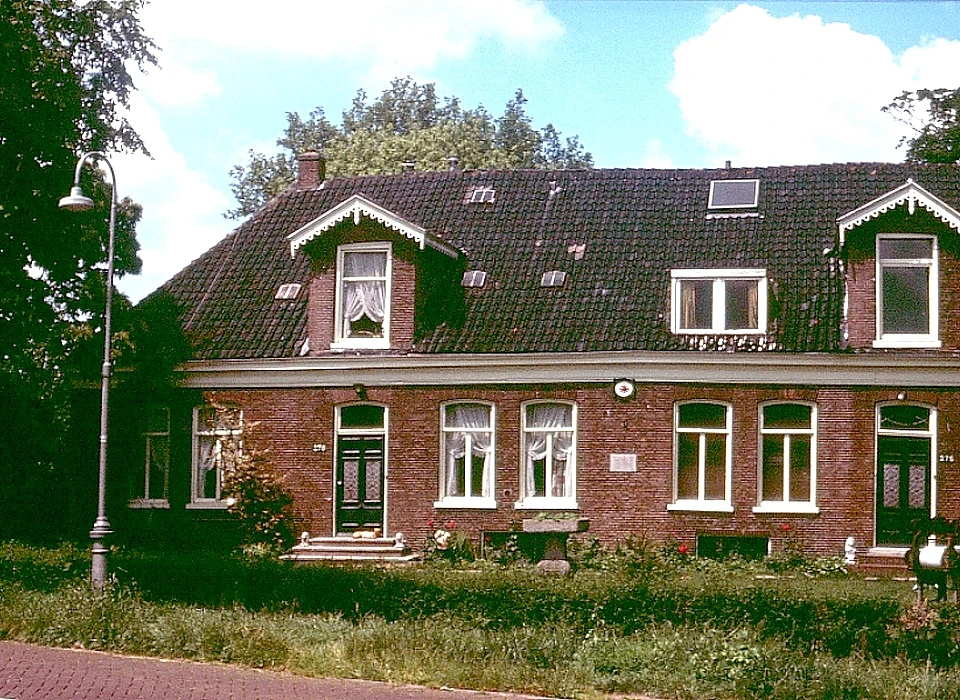 Amsteldijk 275-276 huis Starburg (1984)