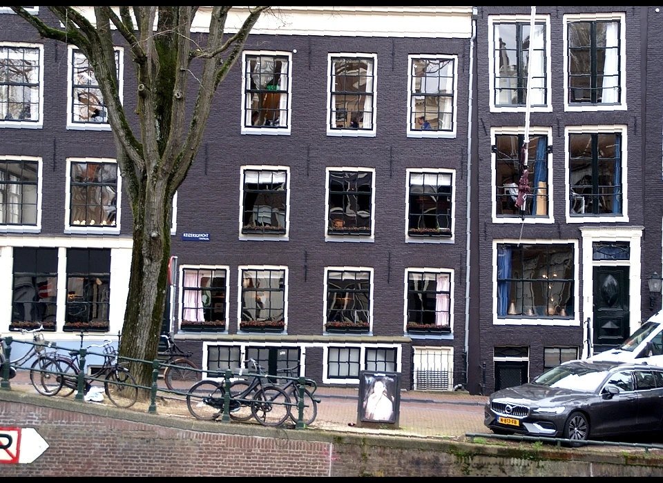 Keizersgracht 238 hoek Reestraat 2 zijgevel en onderpui (2024)