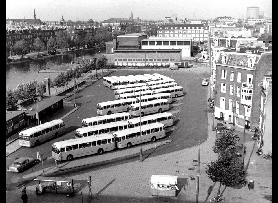 Marnixstraat busstation NZHVM (1957)