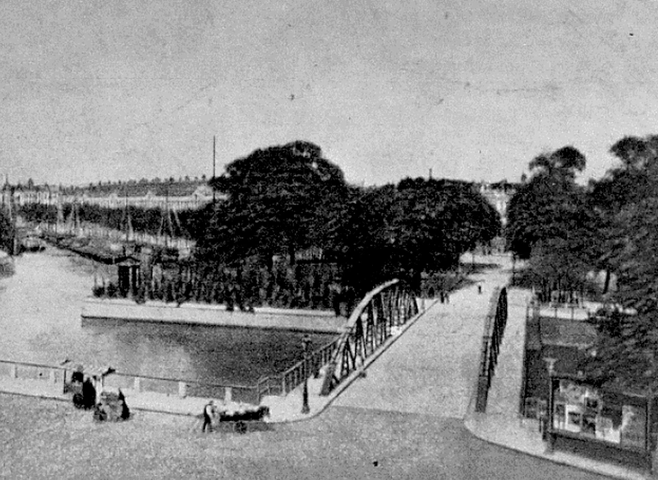 Nassaukade eerste Rotterdammerbrug afkomstig uit Rotterdam, in 1950 teruggegaan naar Rotterdam (1900)