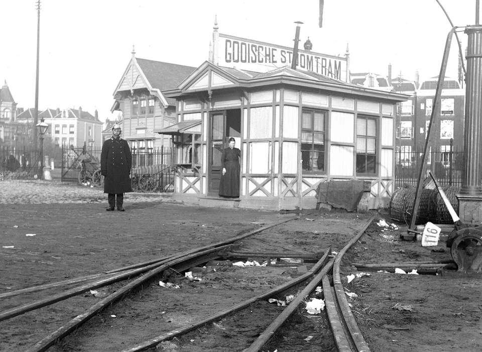 Plaatskaartenbureau van de Gooische Stoomtram Maatschappij (Jacob Olie, 1902)