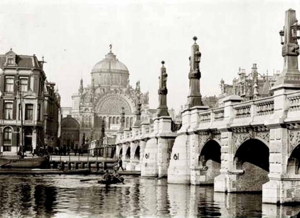 Hogesluis gezien naar Paleis voor Volksvlijt (Jacob Olie, 1894)