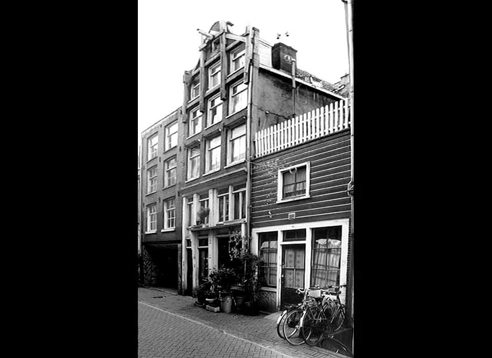 Schippersstraat 6-10 v.r.n.l. (2003)