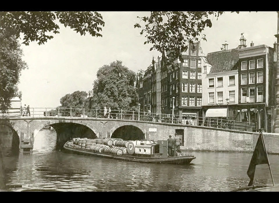 Singel Torensluis vanaf het water (1947)