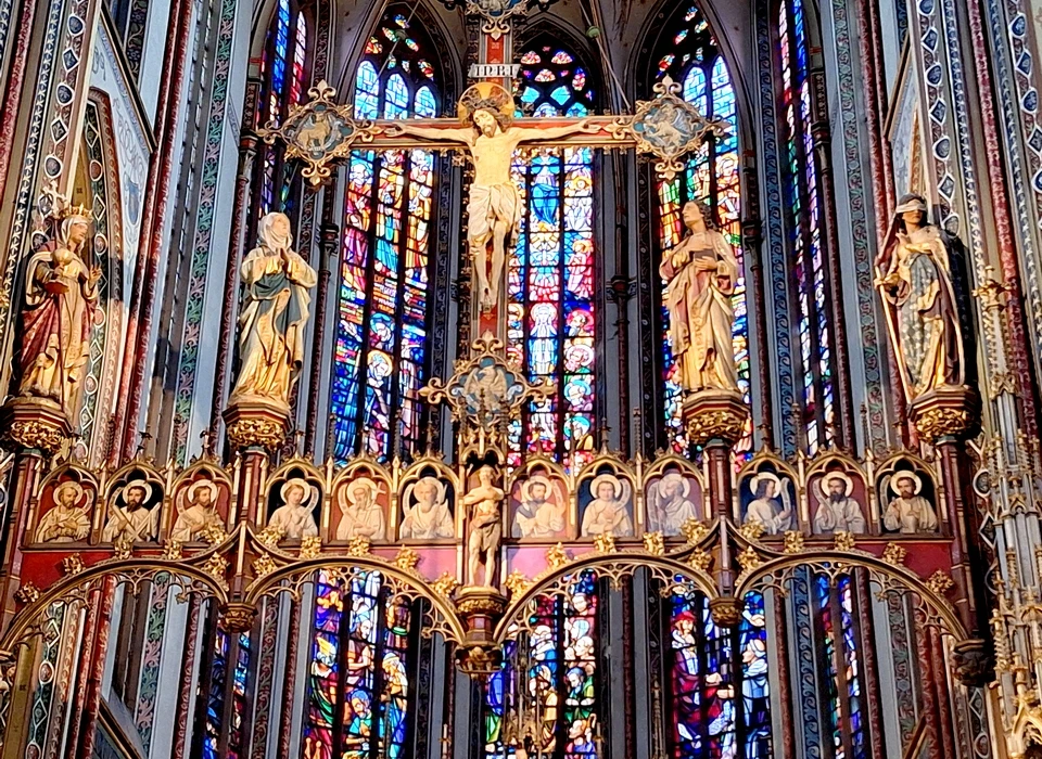 Singel 442-446 Triomfboog met 12 apostelen en 4 beelden, atelier Mengelberg (2025)