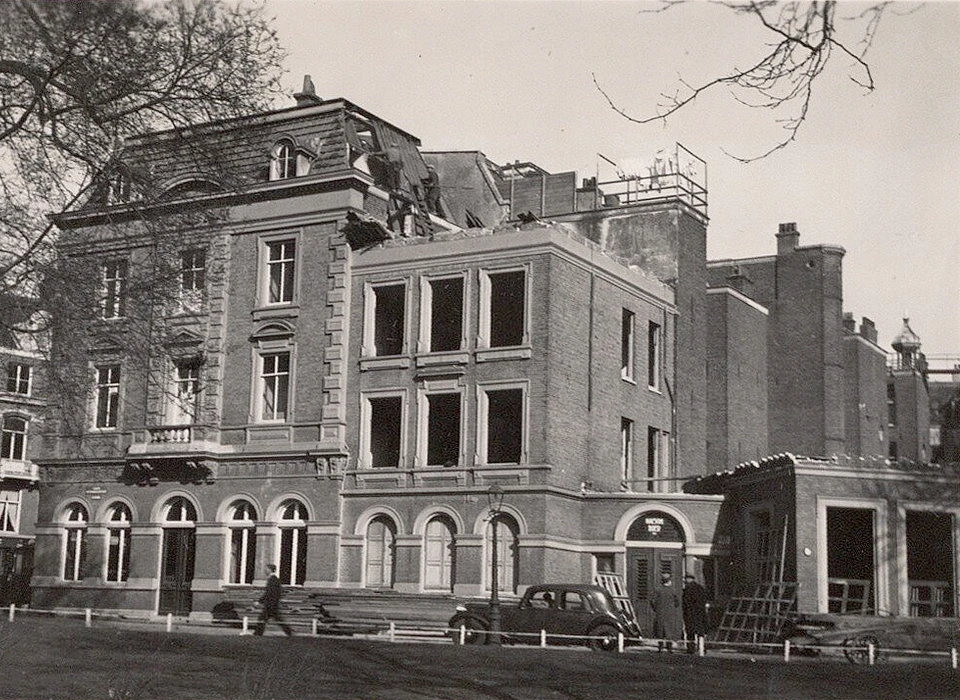 Eerste Weteringplantssoen 2 afbraak feestgebouw Maison Boer (1940)